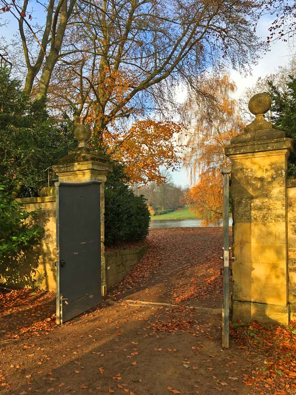 Bell Gate Stowe