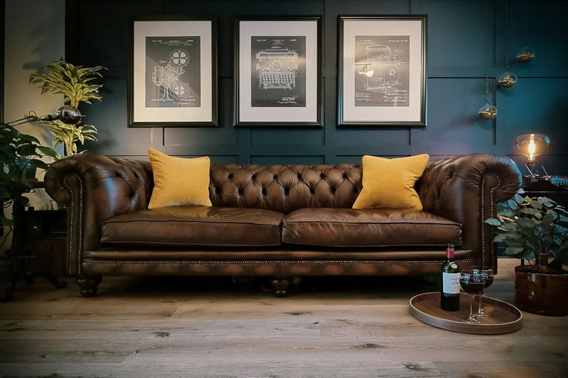 chesterfield_sofa