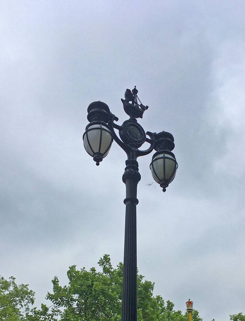 Gas 2024 light pole