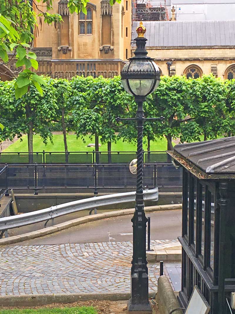 Sugg Globe gas lamp Westminster Palace