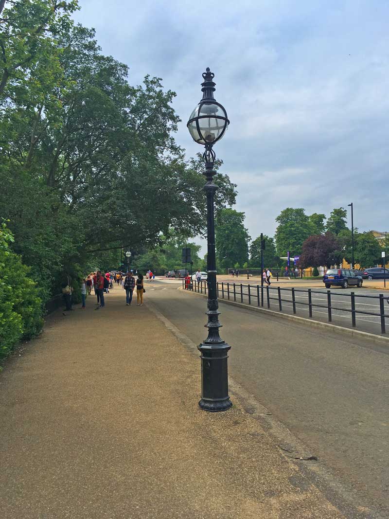 Sugg Globe gas lamp Hyde Park London