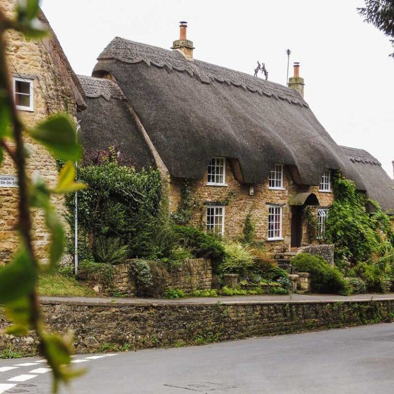 Houses of the Cotswolds