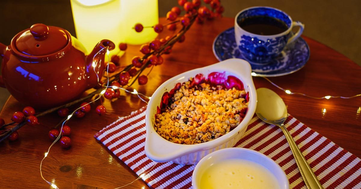 Red Berries and Rhubarb Crumble