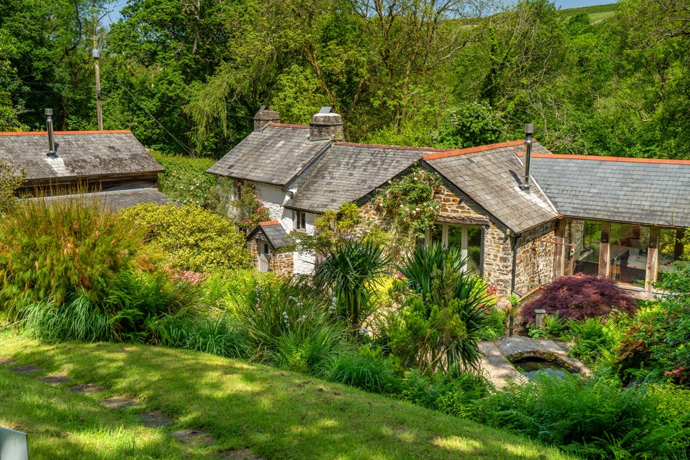 docton mill gardens devon