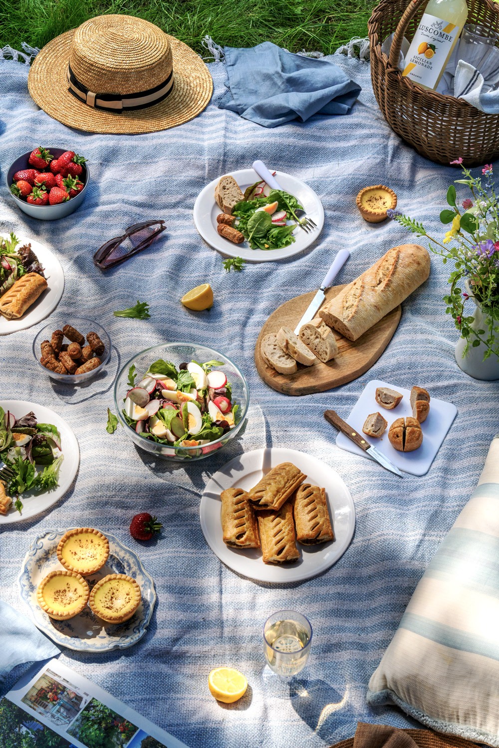 The history of the English picnic